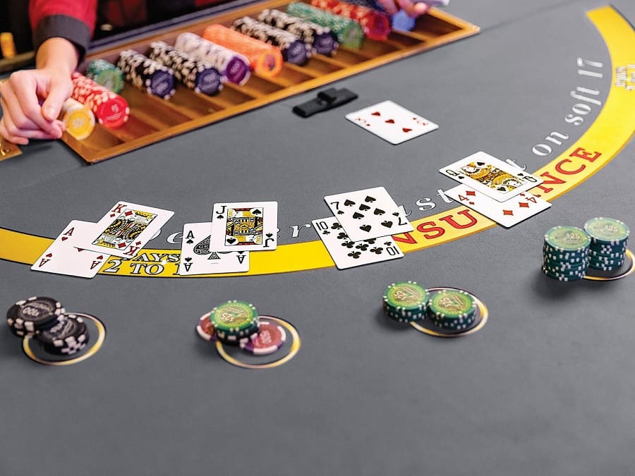 Casino Hold'em Poker: Bước ngoặt đến từ phiên bản truyền thống